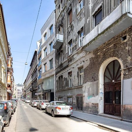 Central - New - Quiet Sleep Apartment Будапеща Екстериор снимка