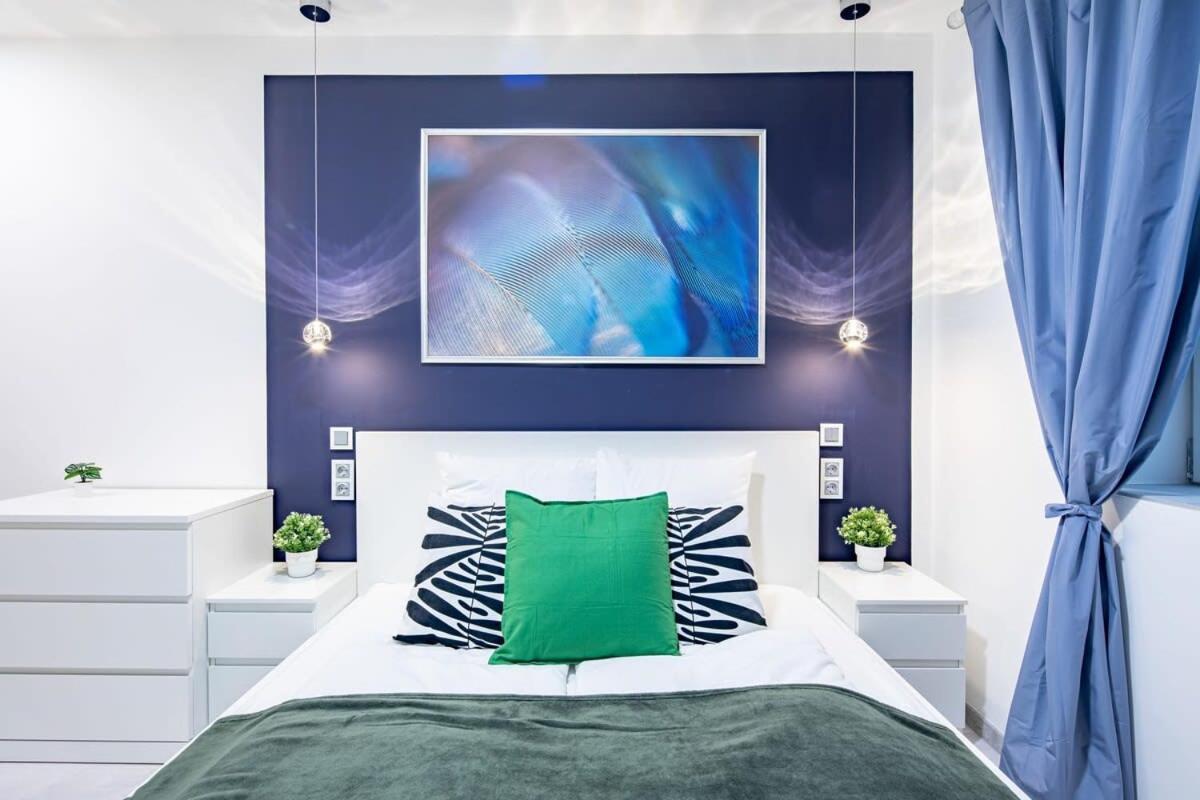 Central - New - Quiet Sleep Apartment Будапеща Екстериор снимка